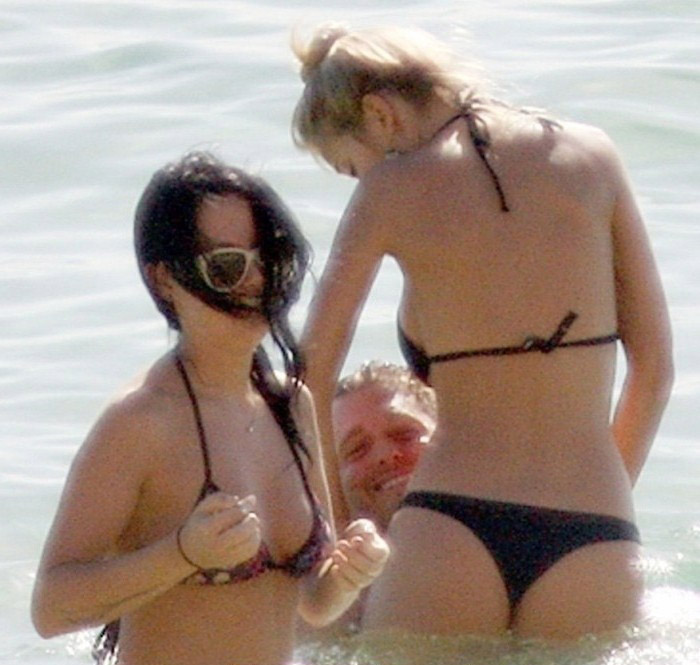Luisana Lopilato nude. Photo - 22