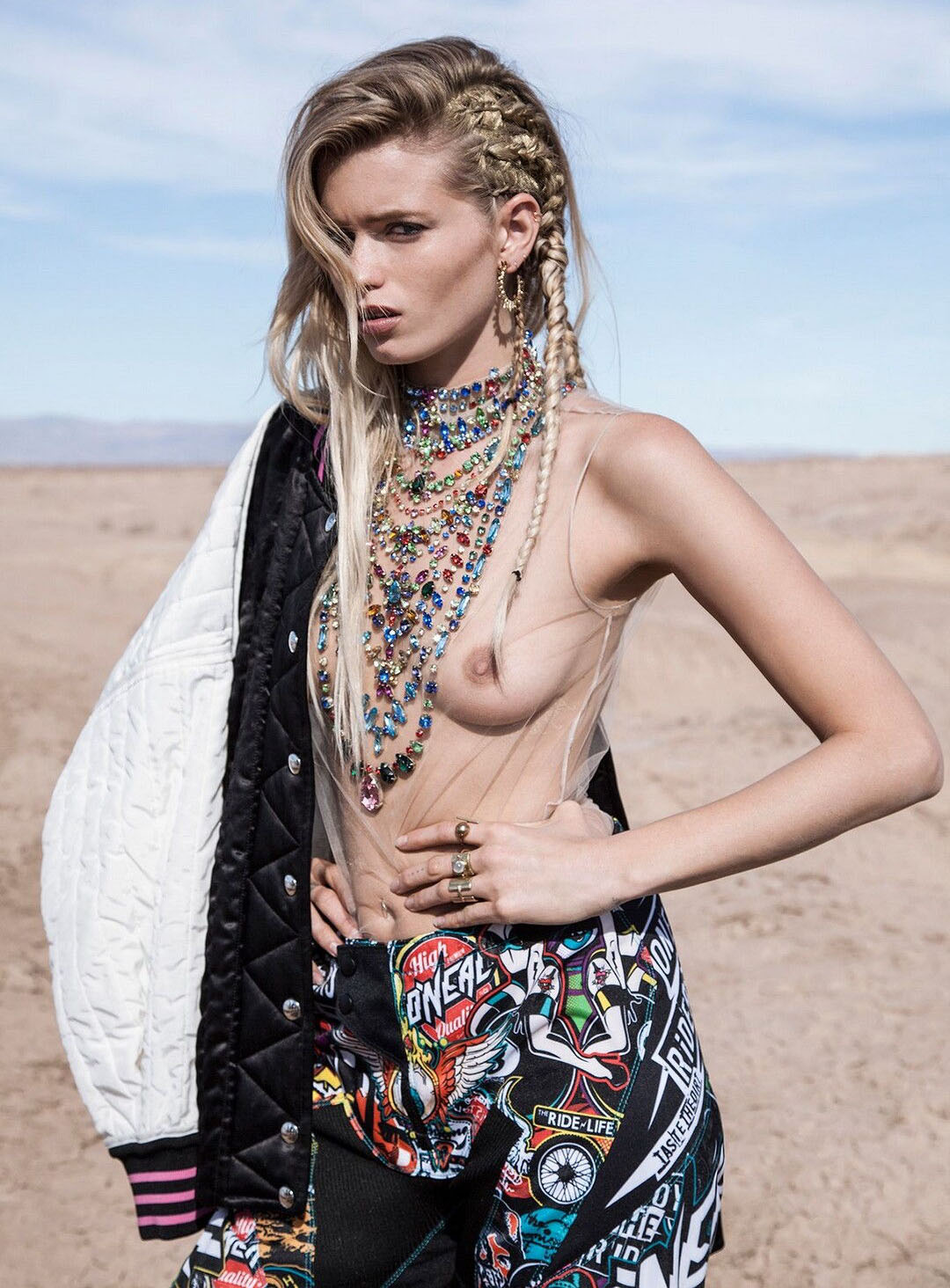 Abbey Lee Kershaw nude. Photo - 9