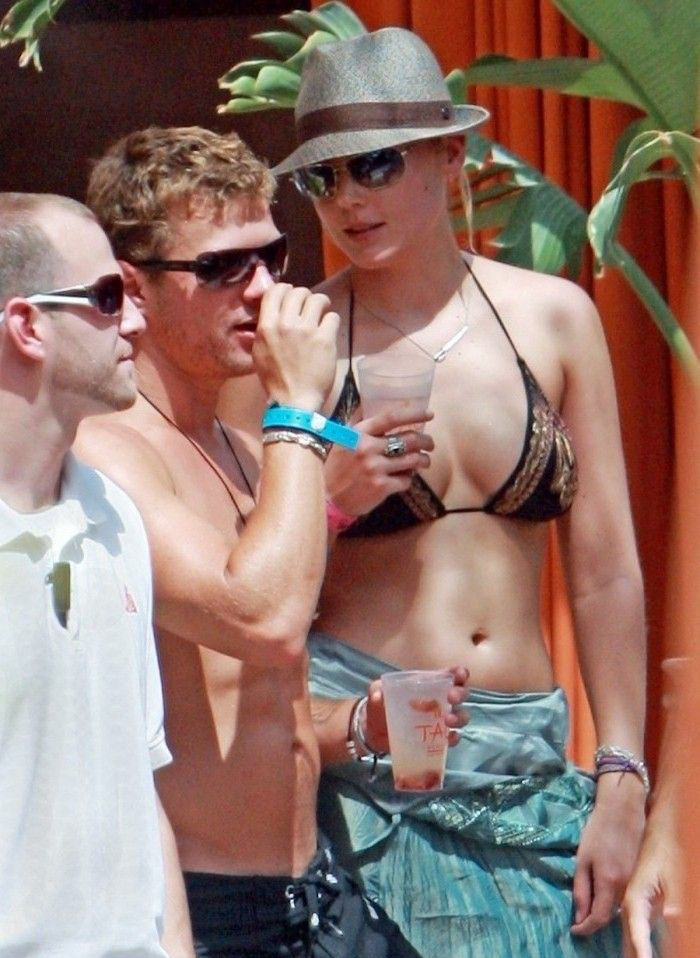 Abbie Cornish nude. Photo - 5