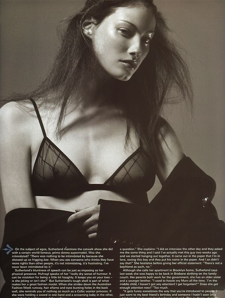 Alyssa Sutherland nude. Photo - 21