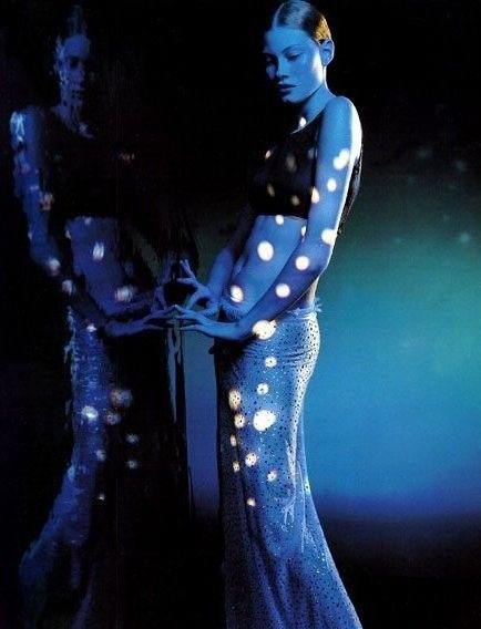 Alyssa Sutherland nude. Photo - 25