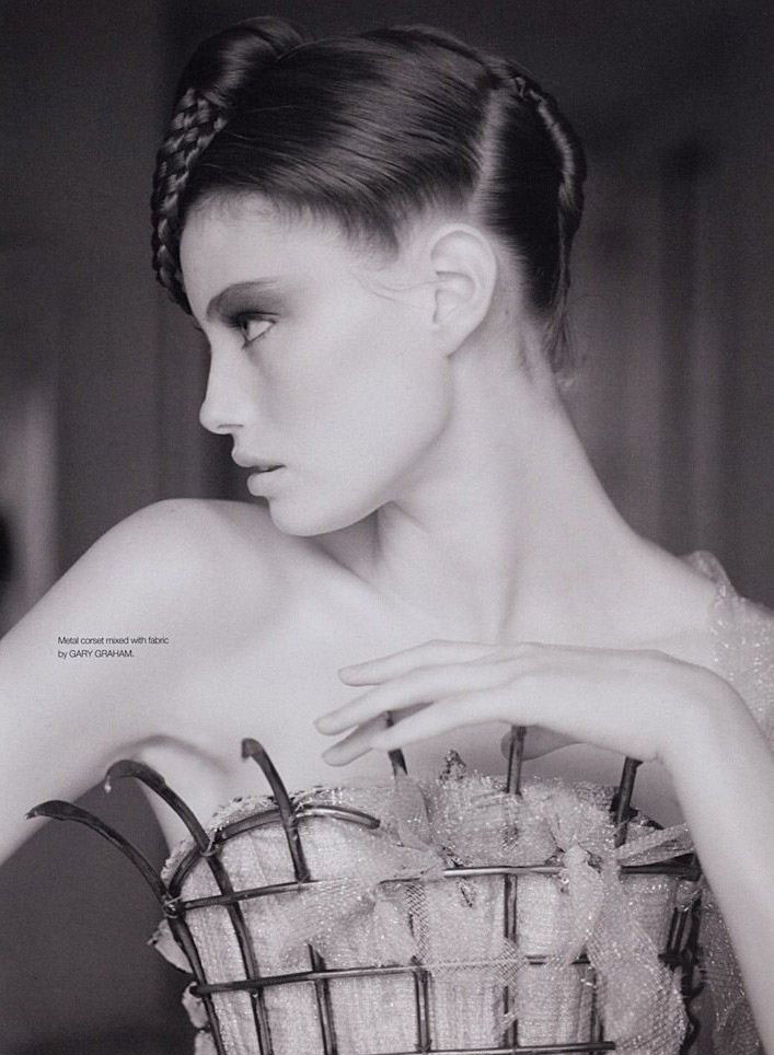 Alyssa Sutherland nude. Photo - 30