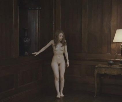 Emily Browning nude. Photo - 29