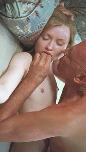 Emily Browning nude. Photo - 7