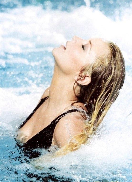 Virginie Efira nude. Photo - 5