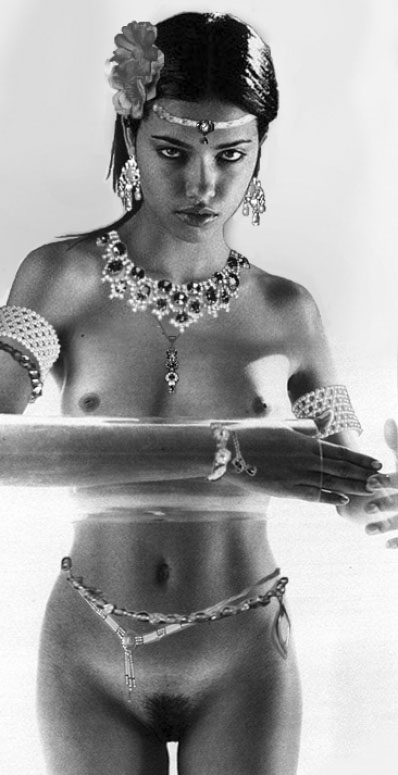Adriana Lima nude. Photo - 120