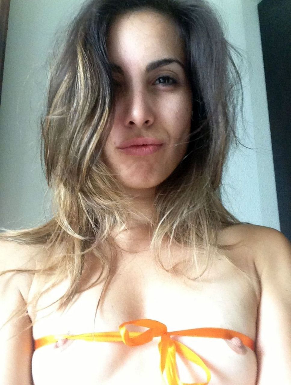 Carly Pope nude. Photo - 4