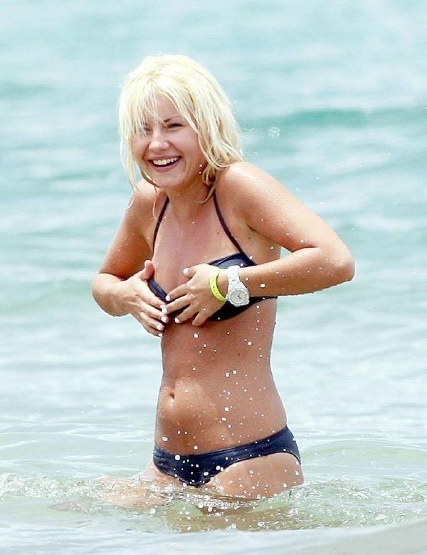 Elisha Cuthbert nude. Photo - 8