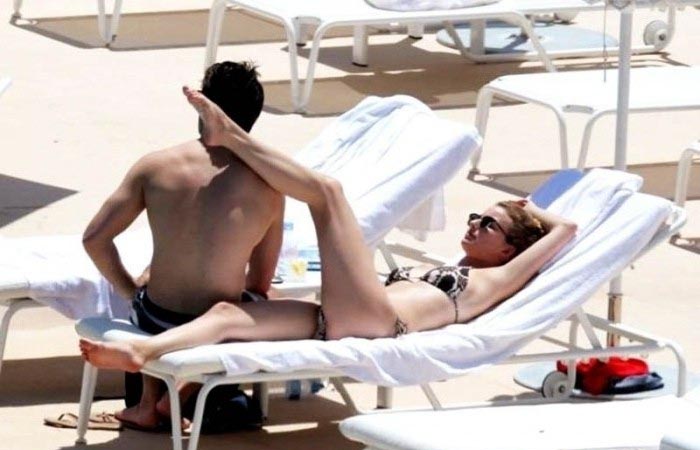 Emily Vancamp nude. Photo - 10