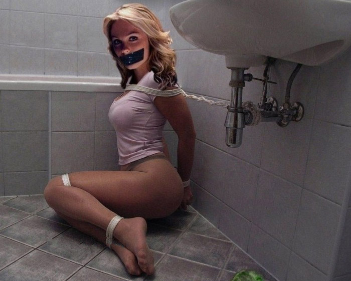 Laura Vandervoort nude. Photo - 41