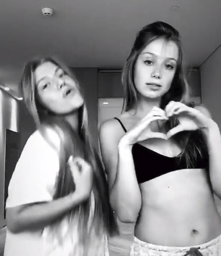 Anna Kadeřávková nude. Photo - 10