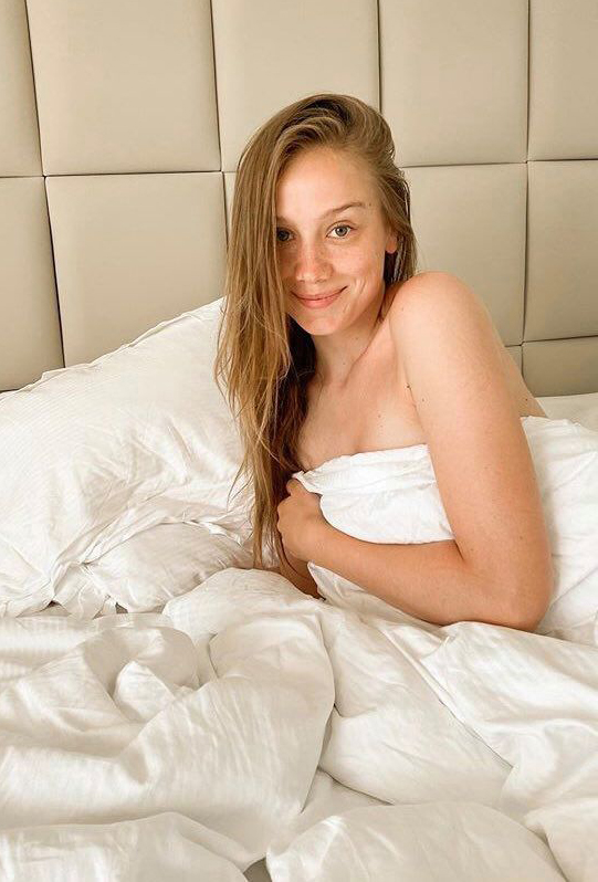 Anna Kadeřávková nude. Photo - 17