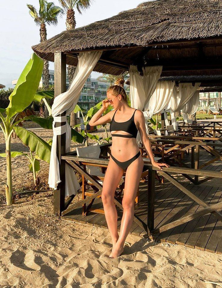 Anna Kadeřávková nude. Photo - 22