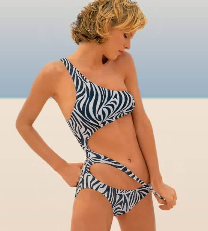 Eva Herzigová nude. Photo - 9