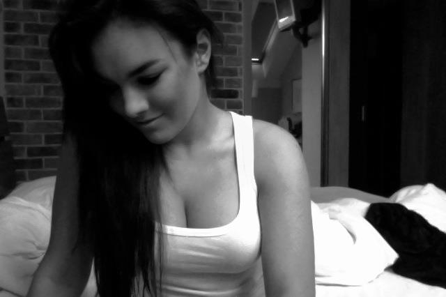 Ewa Farna nude. Photo - 7