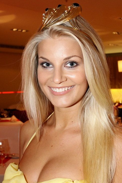 Hana Věrná nude. Photo - 7