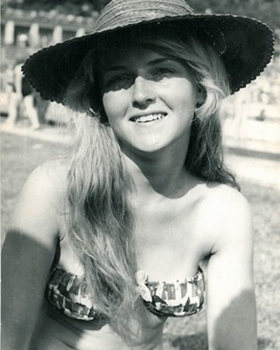 Regina Rázlová nude. Photo - 6