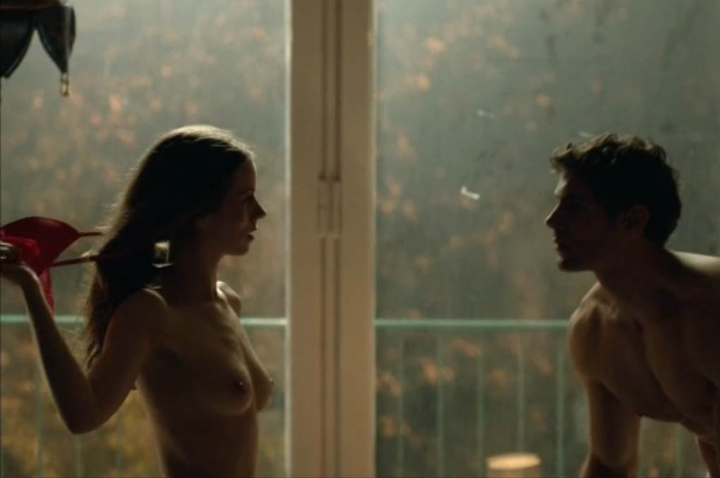 Alice Dwyer nude. Photo - 5