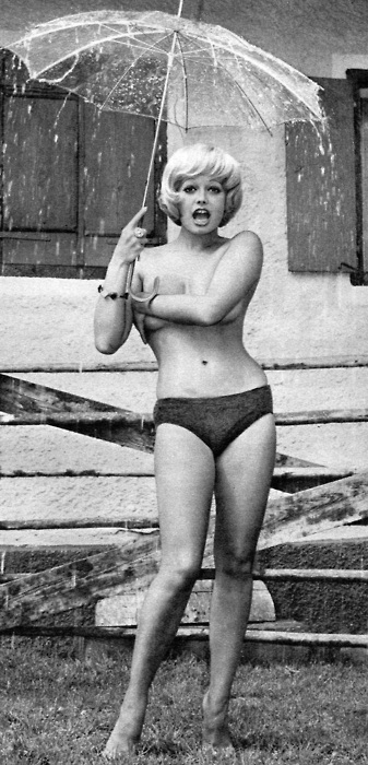 Andrea Rau nude. Photo - 37