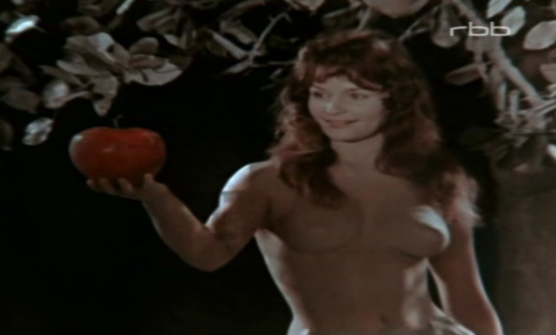 Angelica Domröse nude. Photo - 3