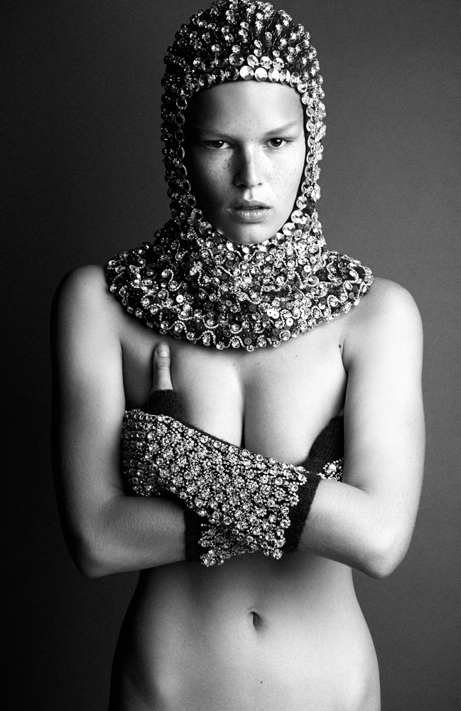 Anna Ewers nude. Photo - 12