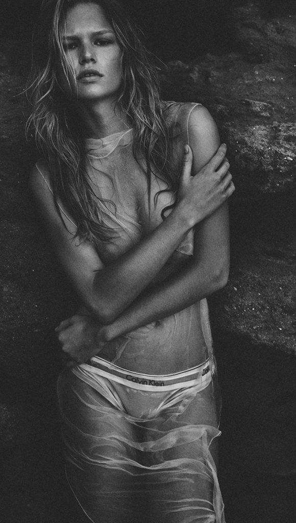 Anna Ewers nude. Photo - 56