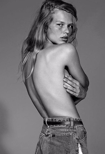 Anna Ewers nude. Photo - 62