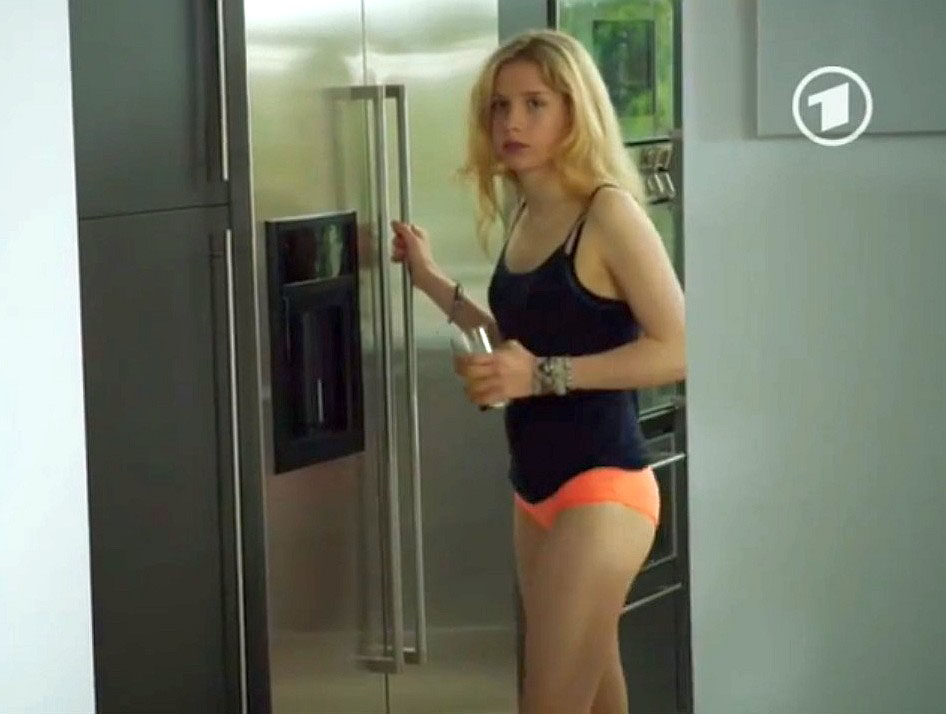 Anna Lena Klenke nude. Photo - 3