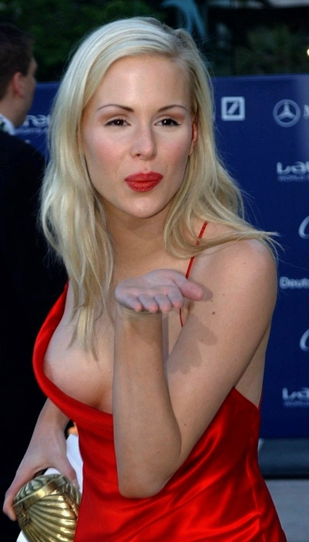 Ariane Sommer nude. Photo - 12