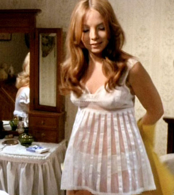 Barbara Capell nude. Photo - 17