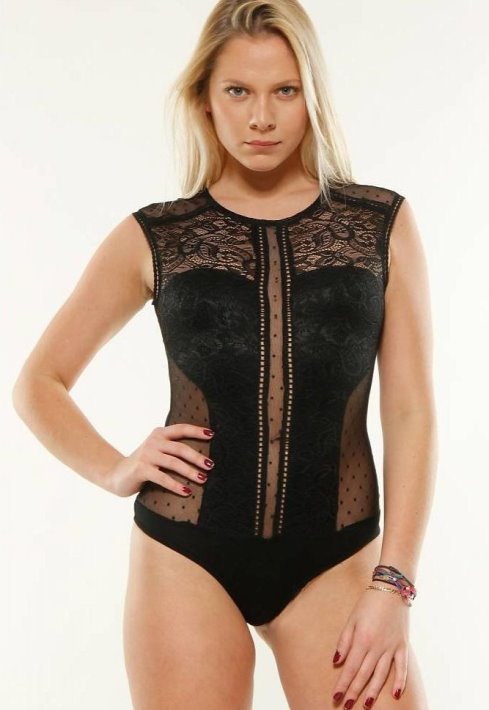 Cheyenne Pahde nude. Photo - 10