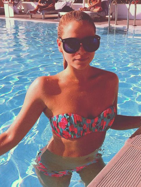 Cheyenne Pahde nude. Photo - 22