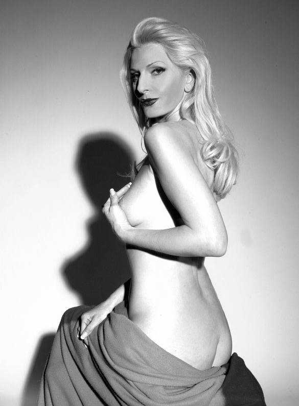 Désirée Nick nude. Photo - 35