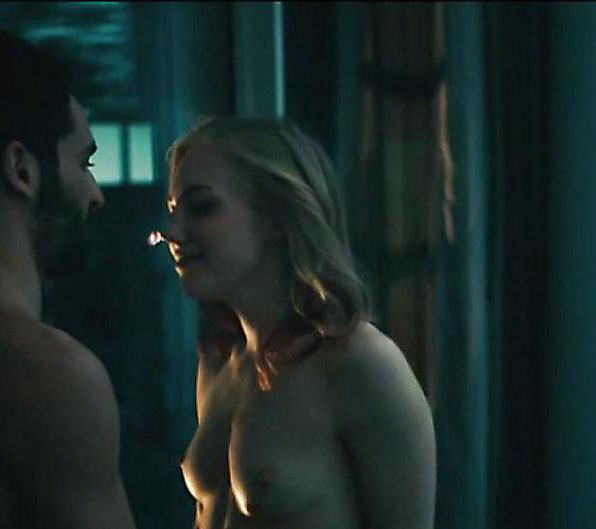 Elisa Schlott nude. Photo - 14