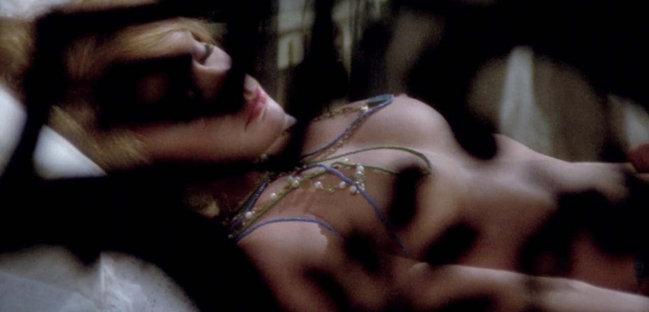 Elke Sommer nude. Photo - 16