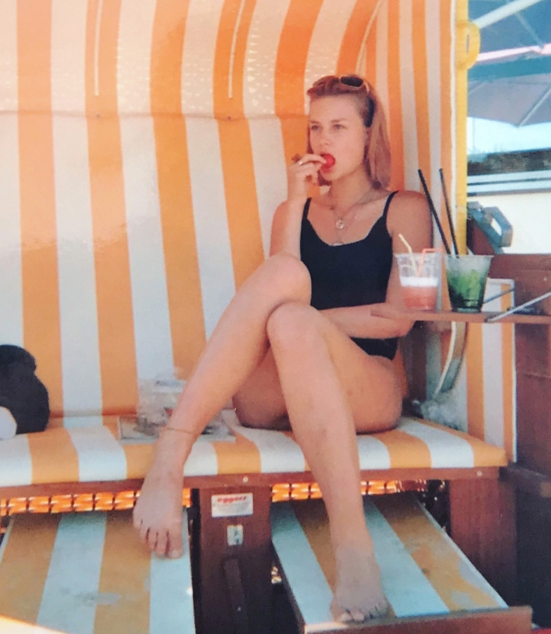 Hanna Binke nude. Photo - 1