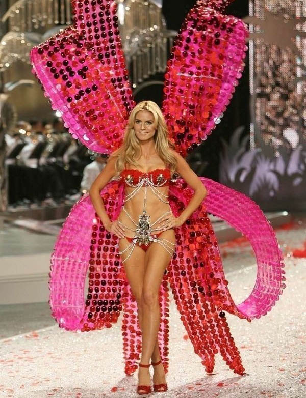 Heidi Klum nude. Photo - 31