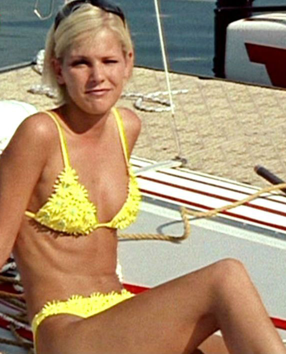 Ivonne Schönherr nude. Photo - 37