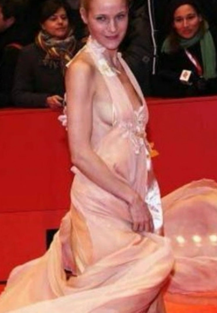 Jeanette Hain nude. Photo - 37