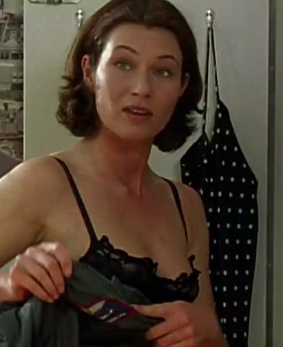 Julia Heinemann nude. Photo - 1