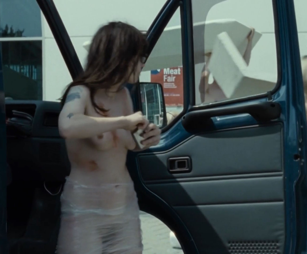 Julia Hummer nude. Photo - 6