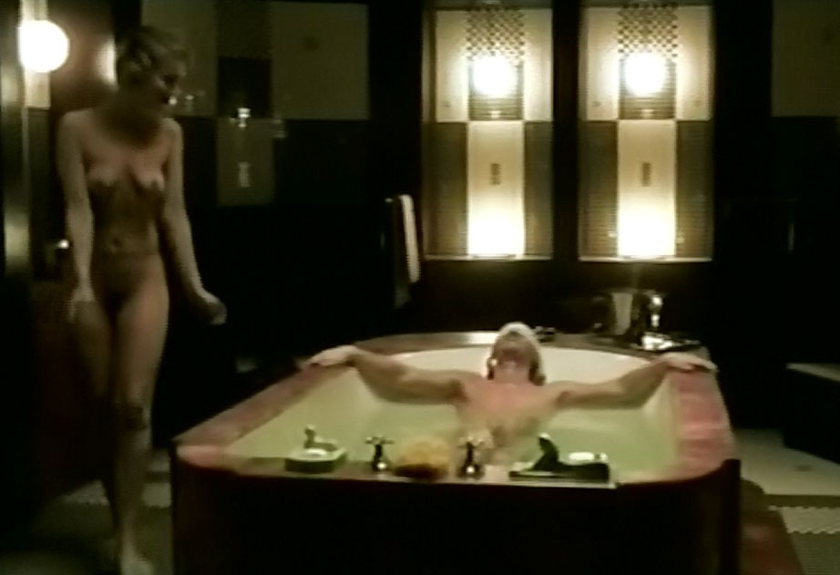 Julia Richter nude. Photo - 25