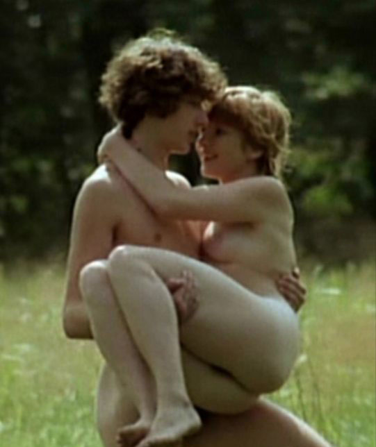 Kareen Schröter nude. Photo - 10