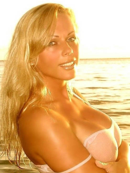 Kelly Trump nude. Photo - 12