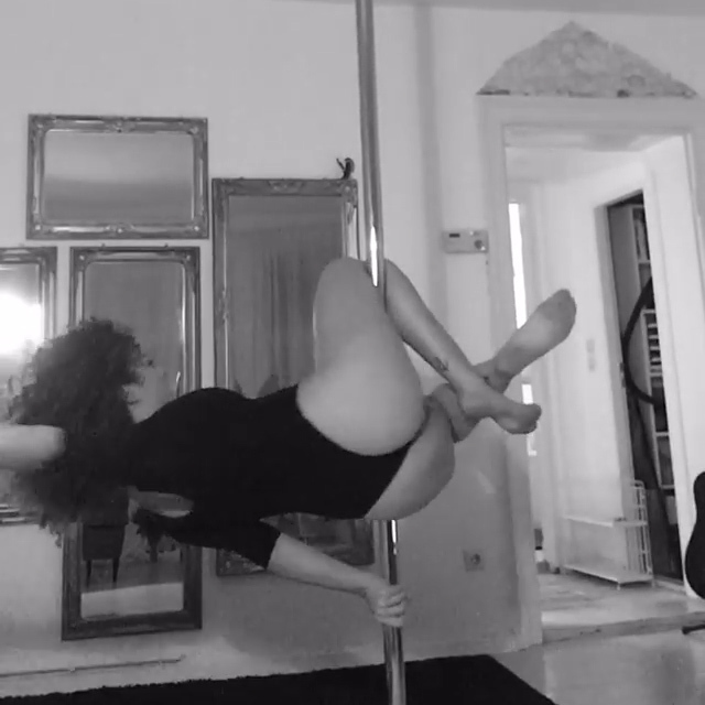 Leila Lowfire nude. Photo - 29