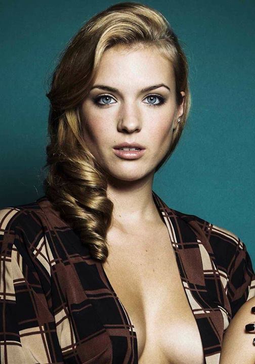 Paula Riemann nude. Photo - 5