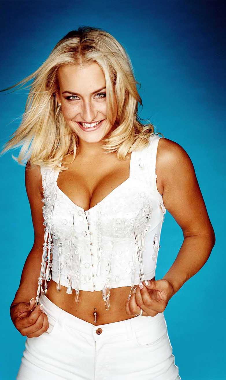 Sarah Connor nude. Photo - 51