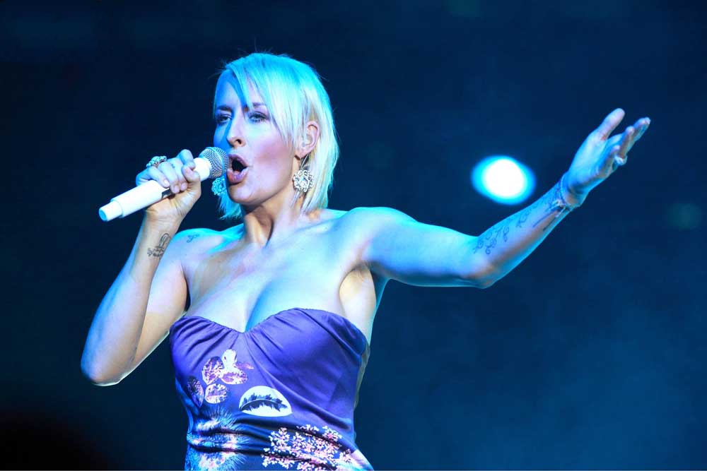 Sarah Connor nude. Photo - 66