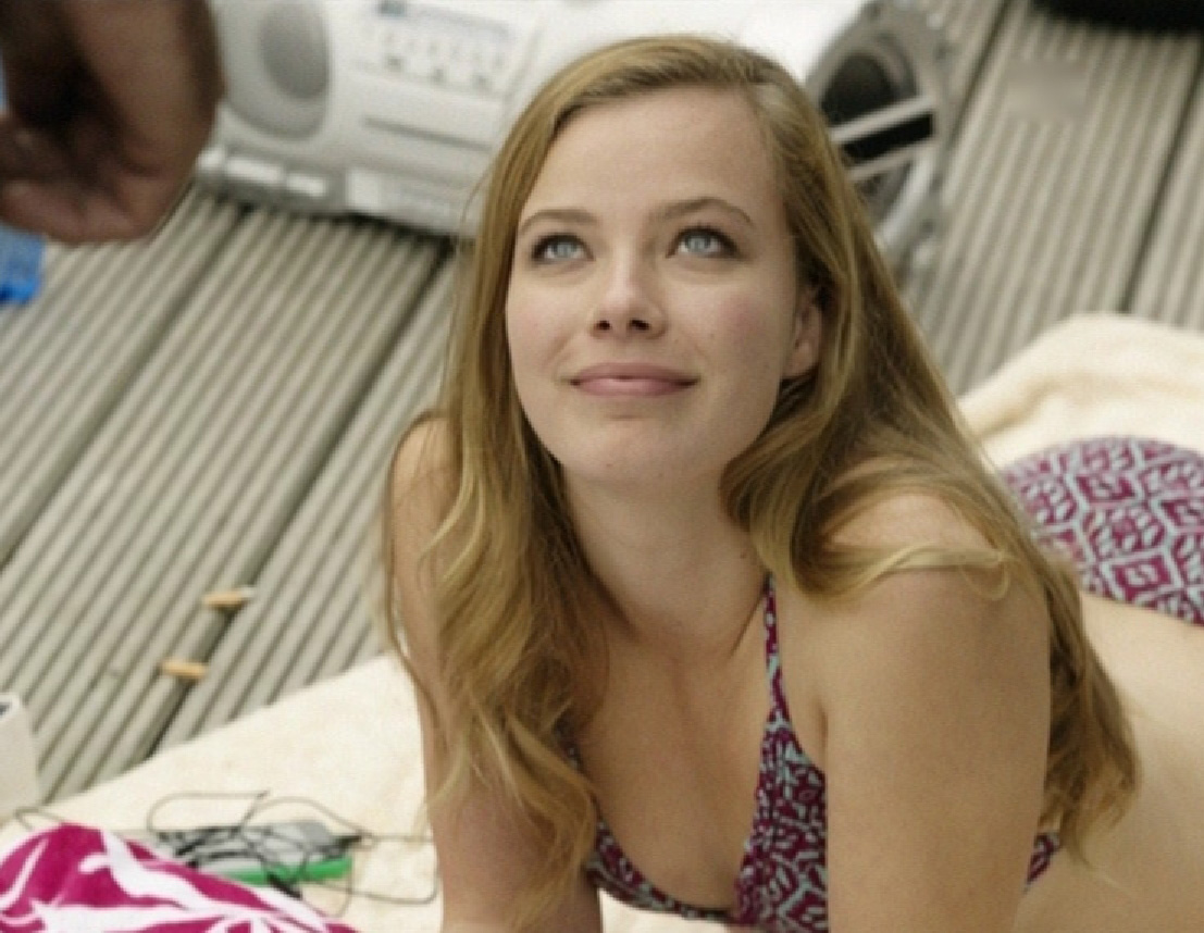 Saskia Rosendahl nude. Photo - 14