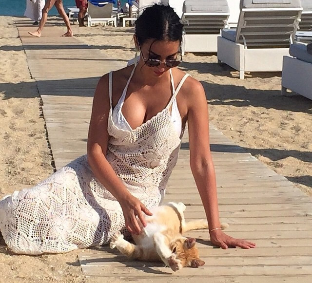 Sıla Şahin nude. Photo - 12